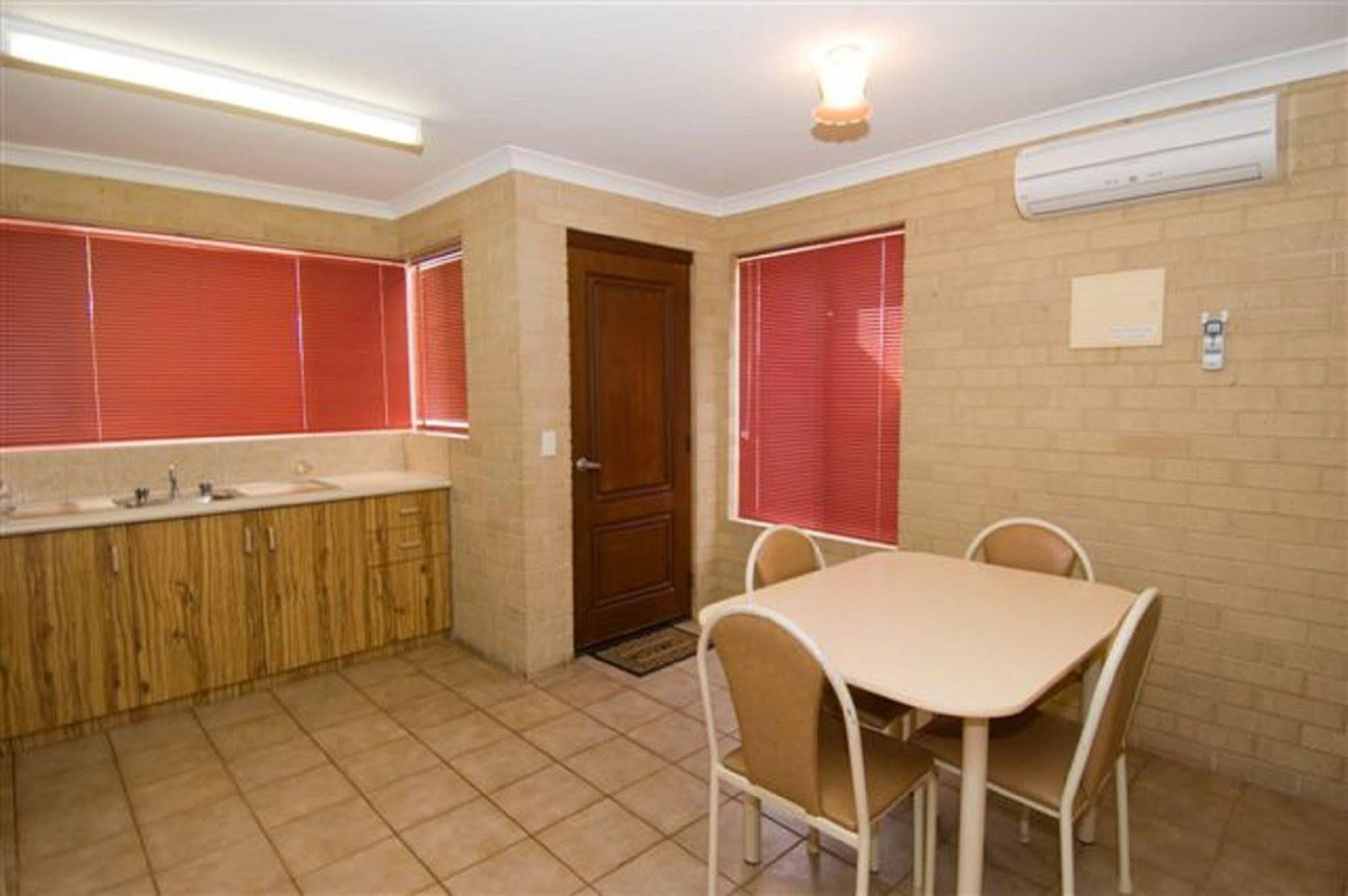 Albany Holiday Units Buitenkant foto